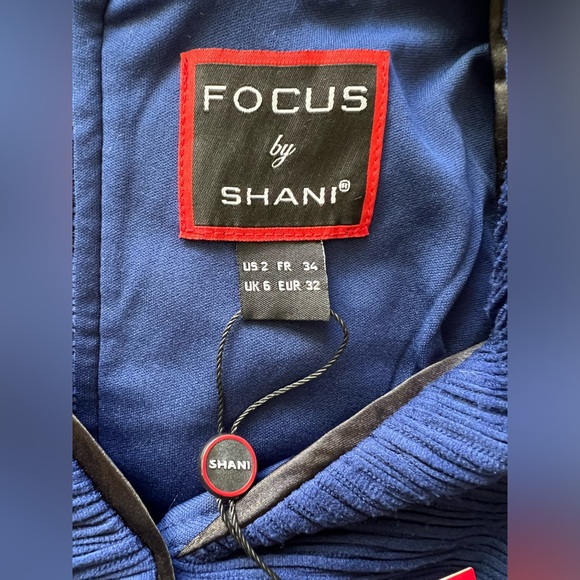 NWT FOCUS by Shani Ruched Midi Dress - Picture 4 of 6